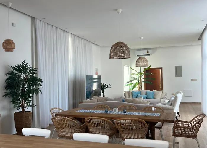 Sea Villa Sifah